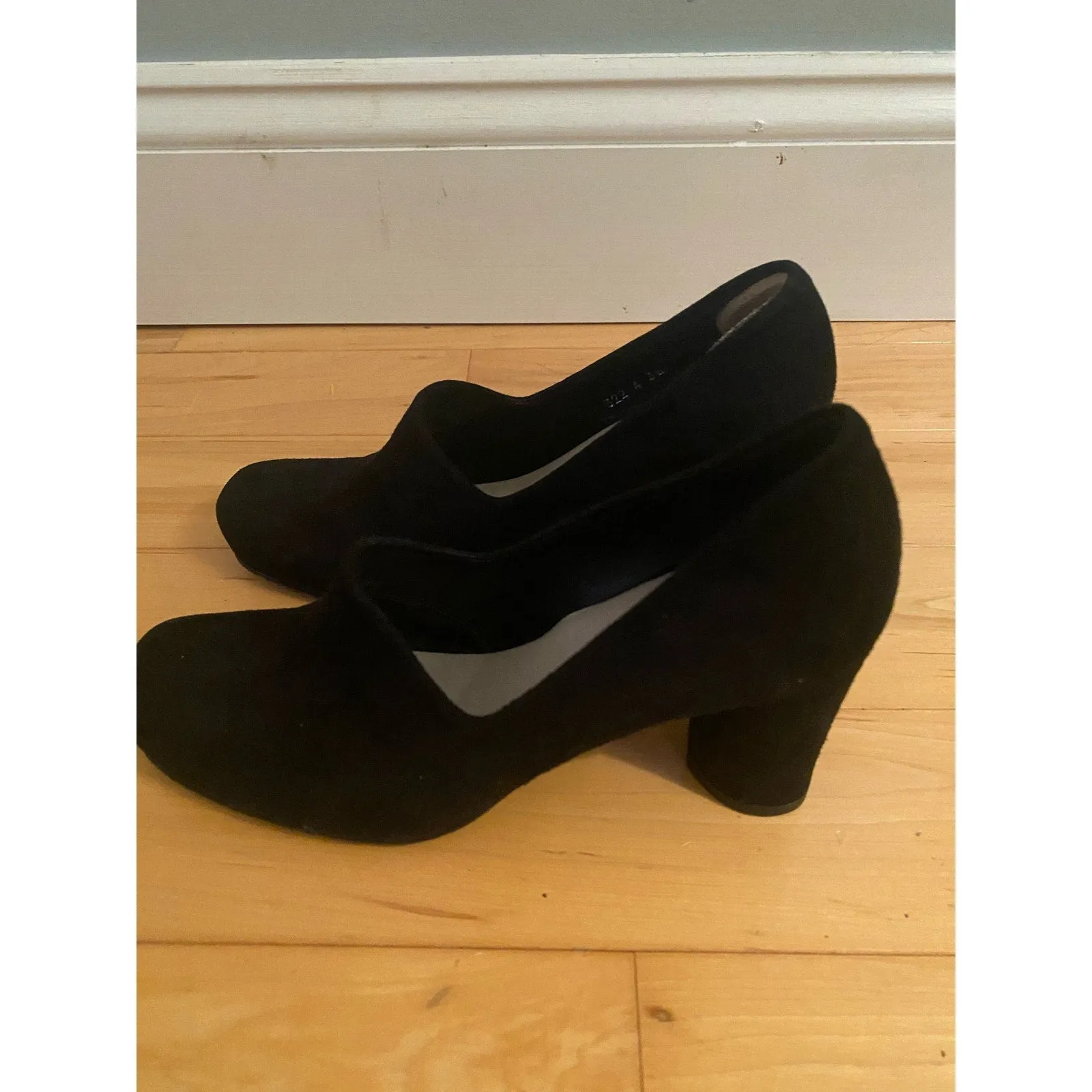 Audley London Black Suede Pumps Size 36