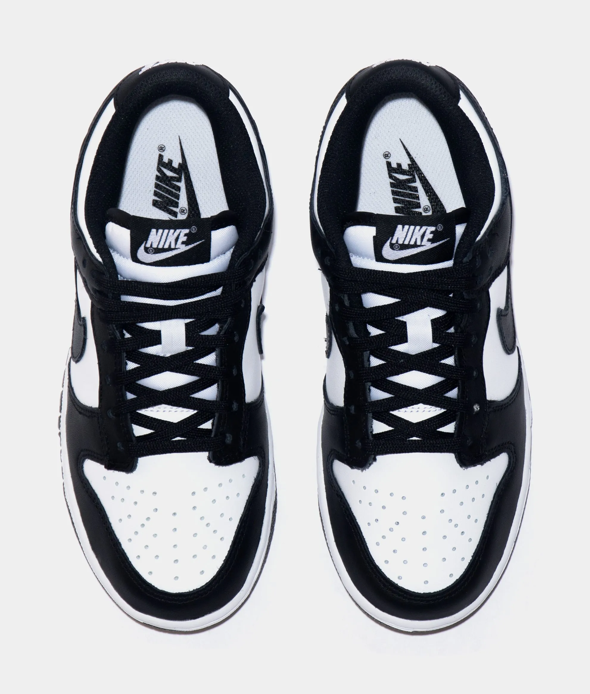 Dunk Low Retro Womens Lifestyle Shoes (Black/White)