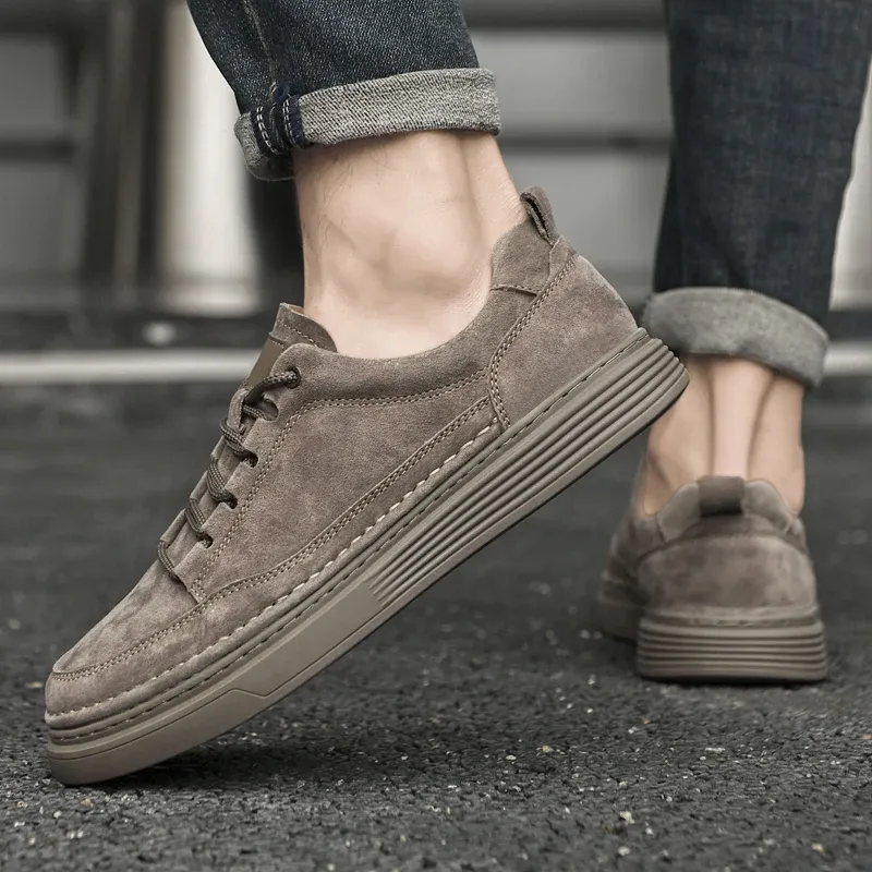 Giovanni Classic Suede Sneakers