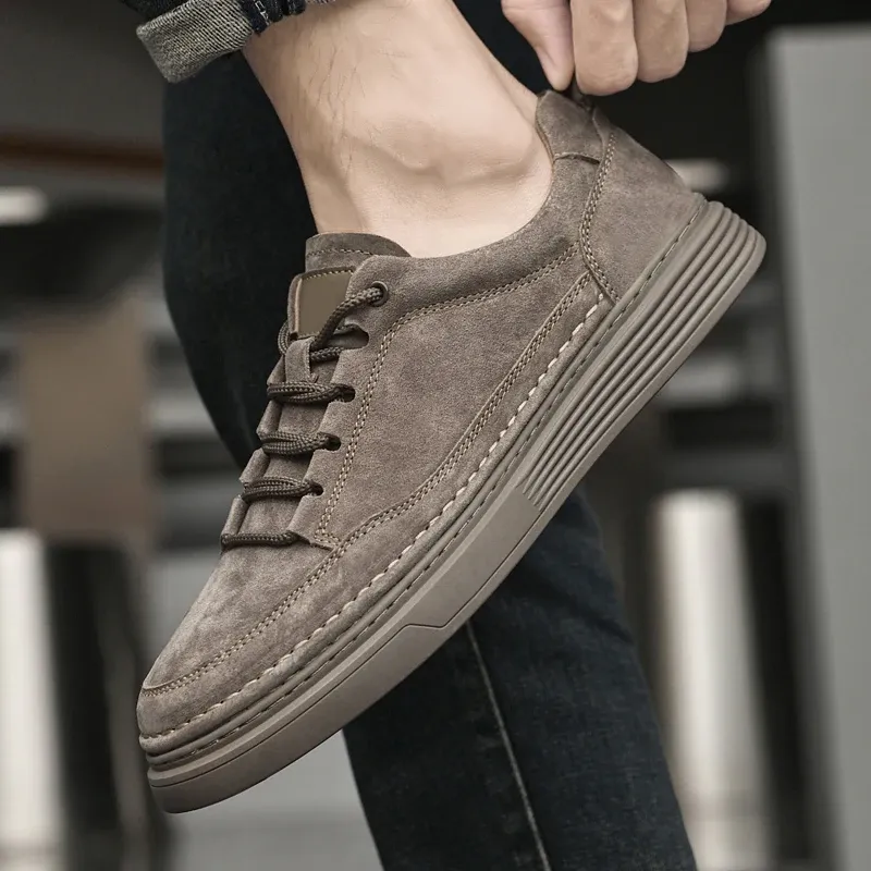Giovanni Classic Suede Sneakers