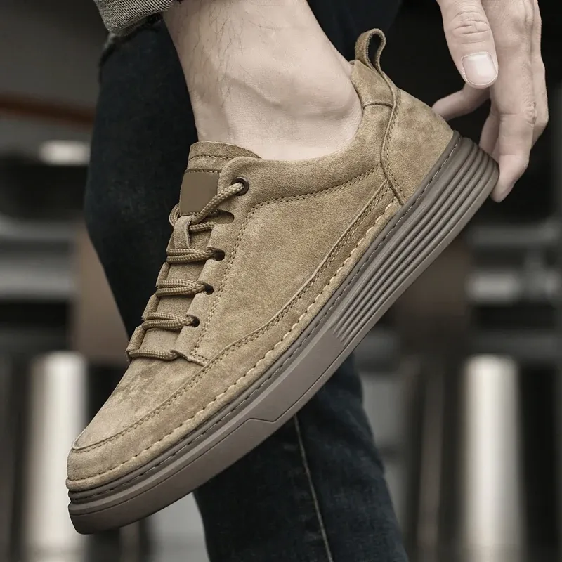 Giovanni Classic Suede Sneakers
