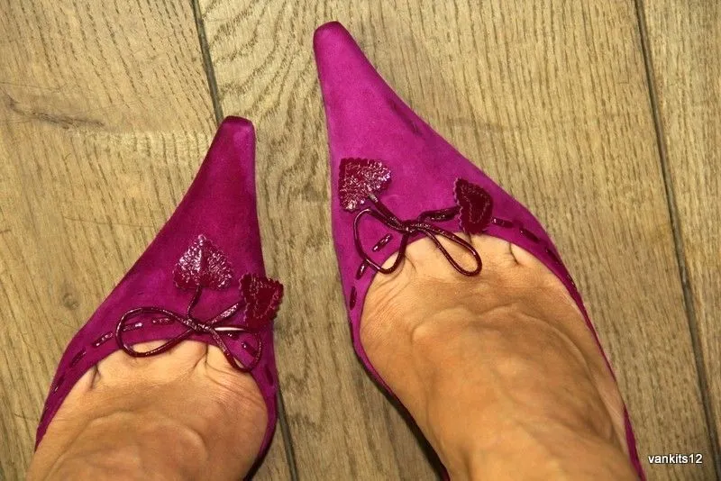 PURA LOPEZ Pointy Stiletto Heel Pumps In Fuchsia Suede EUR 38, UK 4.5, US 7
