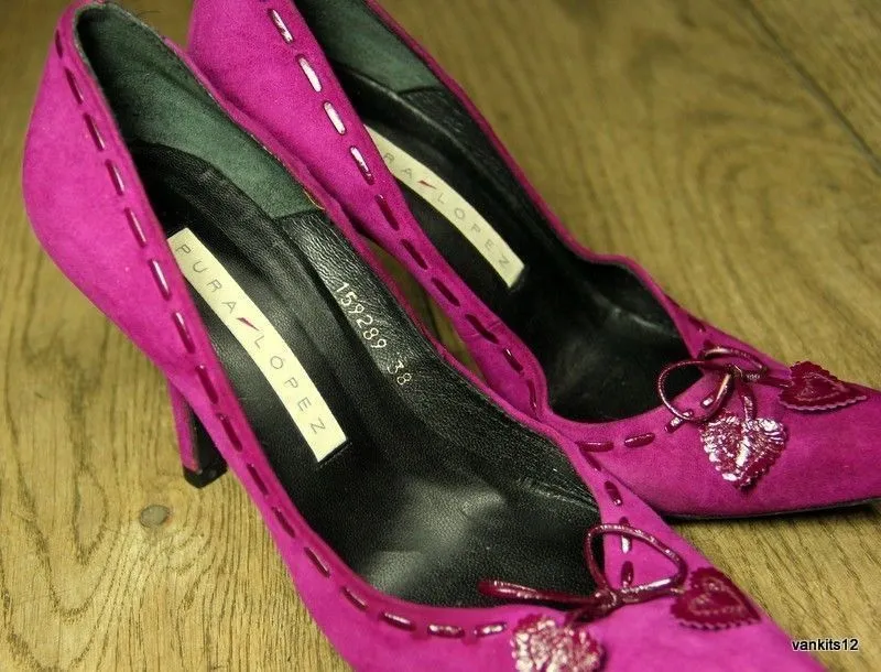 PURA LOPEZ Pointy Stiletto Heel Pumps In Fuchsia Suede EUR 38, UK 4.5, US 7