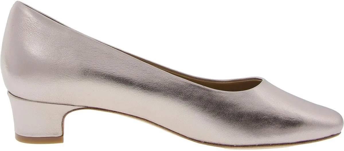VANELi Womens Astyr Pointed Toe Block Pumps Dress Casual Low Heel 1-2" - Black
