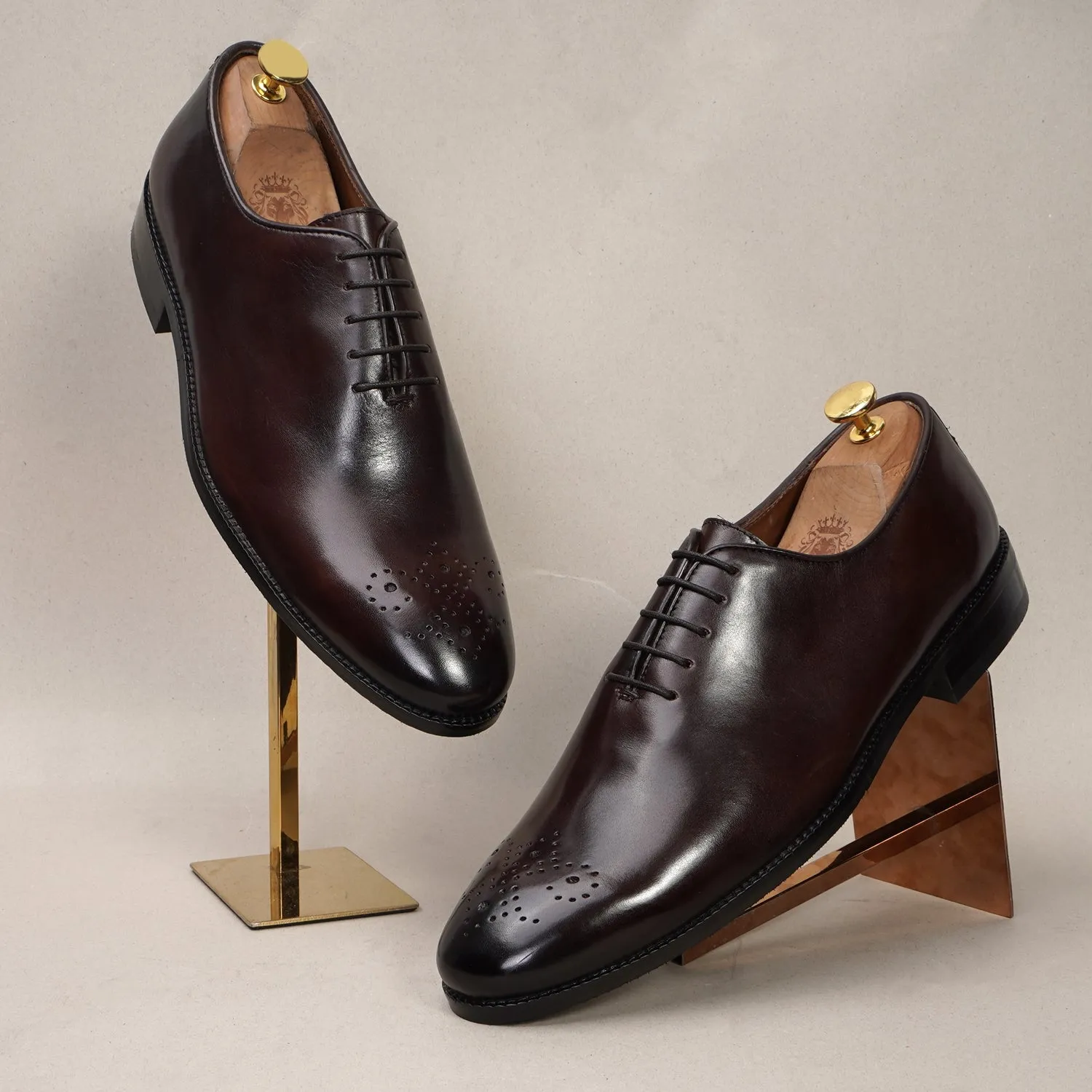 Whole Cut/One Piece Medallion Toe Dark Brown Oxford Lace-up Shoe